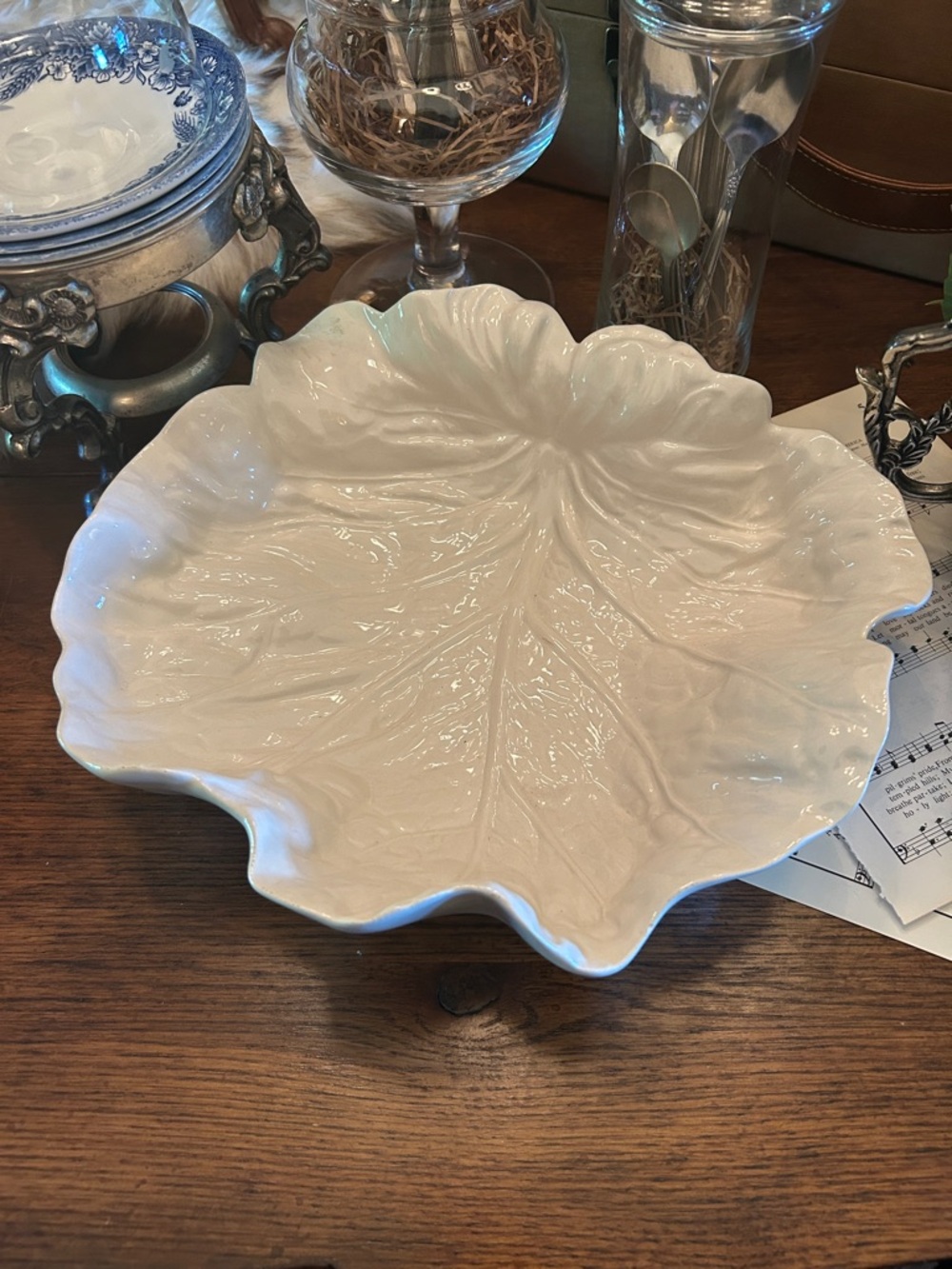 Cabbage Beige Bordallo Pinheiro Serving Bowl